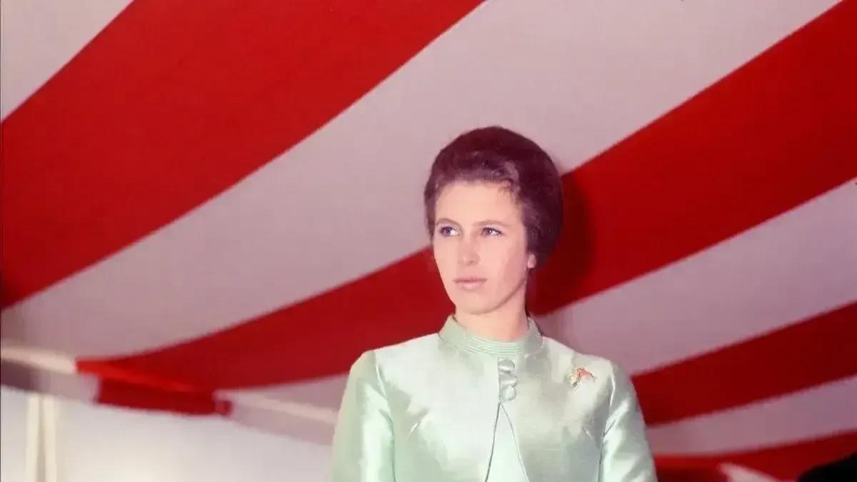 安妮公主|相由心生，年轻时安妮公主貌美尊贵，时光改变了容颜.尊贵依然。