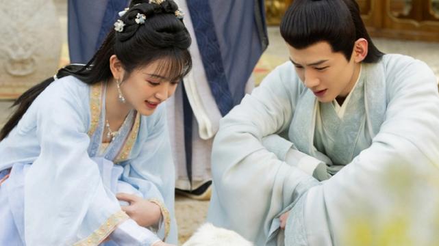 陈小纭|《卿卿日常》中白敬亭的高超演技，陈小纭的出众容貌，都推出了作品的出圈