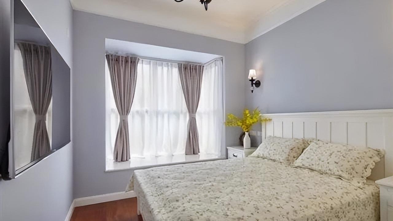 一开始婆婆想插手装修，没敢答应她，后来自己靠网购搞定美式小窝