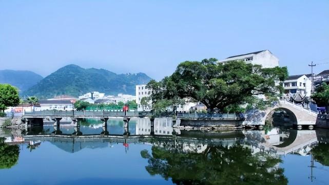 福建省|夹在浙闽中间的“混血”小城，会赚钱又懂吃，游客：一天5顿是底线
