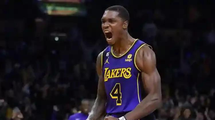 大手笔！美媒：9换1潜在交易曝光，湖人冲击季后赛有戏，火箭不亏