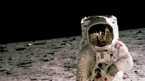 阿波罗宇航员：不明飞行物真存在，一直被它们盯着，NASA隐瞒真相