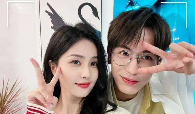 张凌赫|原本，张凌赫与白鹿两情相悦，是一件值得高兴的事情，却不料双方都受到了伤害