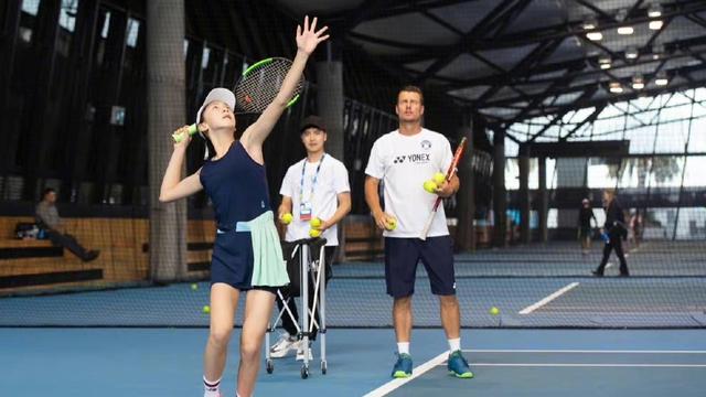 田雨橙|网传森碟成为职业网球选手，继承父亲冠军基因，田亮称不会干涉孩子