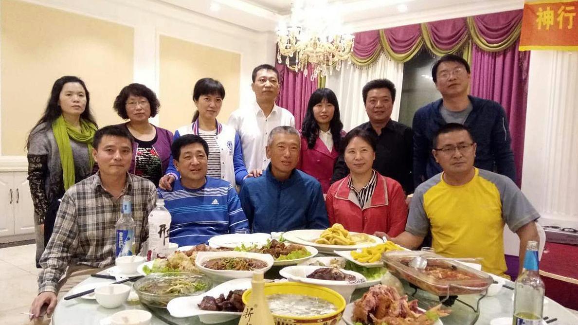 那次同学聚会后，我再也不想参加了