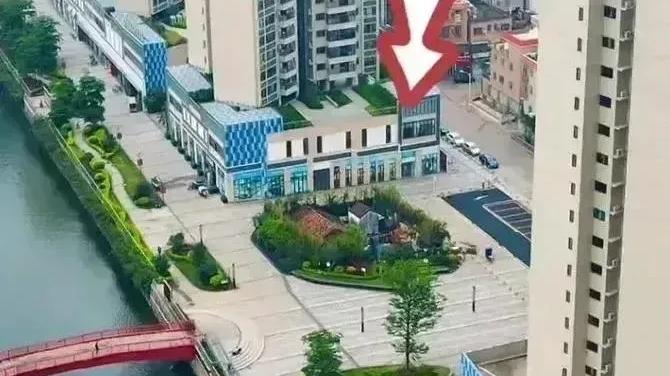 小户型|32户钉子户拒绝开发商的拆迁条件，誓要将这幢楼当成下金蛋的母鸡