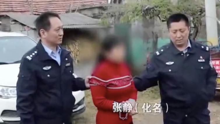 20岁女孩让2男友睡在家里酿惨案，2020年女孩讲述她和2男友的恋情