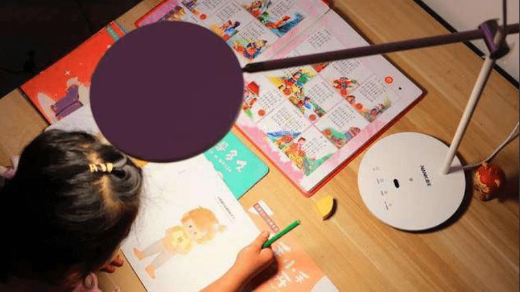 小学生台灯哪个品牌更护眼？寒假居家学习必备的护眼台灯推荐