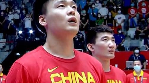 王哲林|王哲林高效砍分徐杰表现出色，林庭谦13分，中国男篮领先中国台北