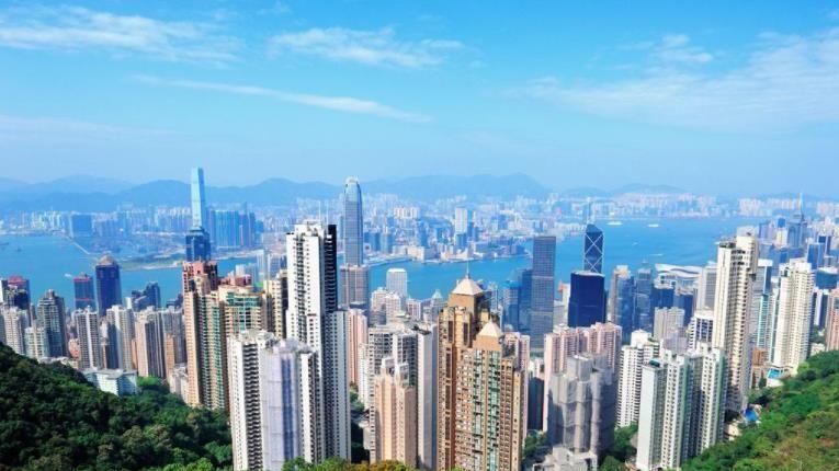 离开地球多远，才能知道地球是圆的，多远可以看到完整的地球？