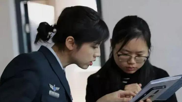 文职|编制岗位的新晋榜一，军队文职开启招聘后，学生却为何鲜少报考？