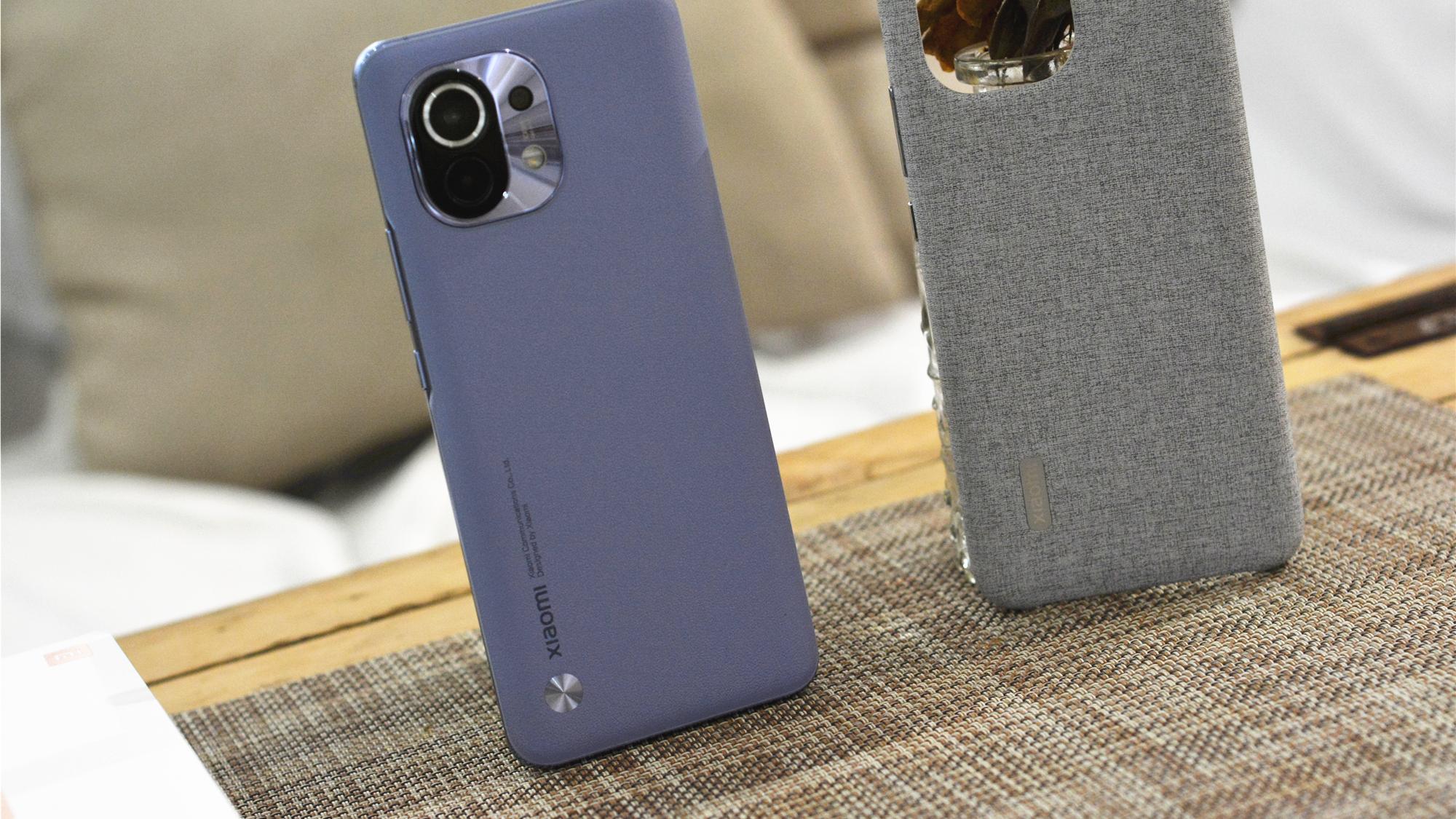 耳机|2K分辨率四曲面屏，12+256GB已降至2969，小米11如今明显更“香”