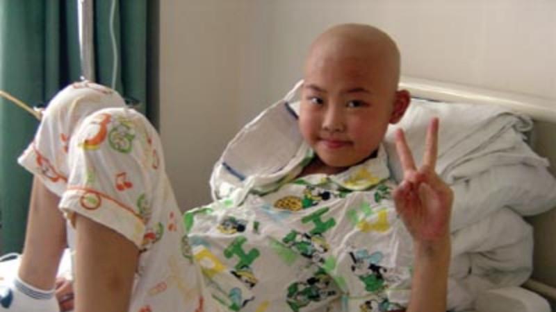 2006年，为救白血病继女，继父同意妻子跟前夫再孕：孩子生下我养