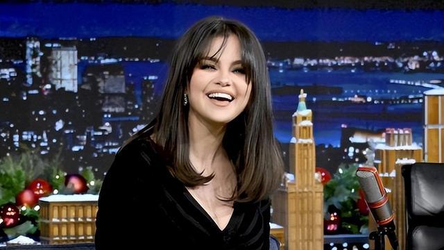 赛琳娜|赛琳娜用喜剧演员的名字给新肾命名？网友怒：忘了给你肾的好友吗？