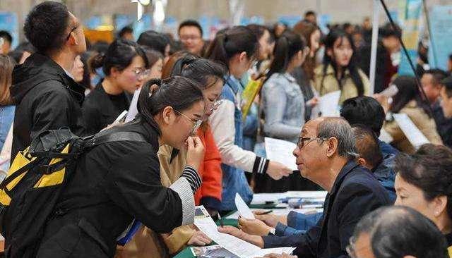 大学生|“校招”跟“社招”有啥不同之处？经历过才明白，还好没多走弯路