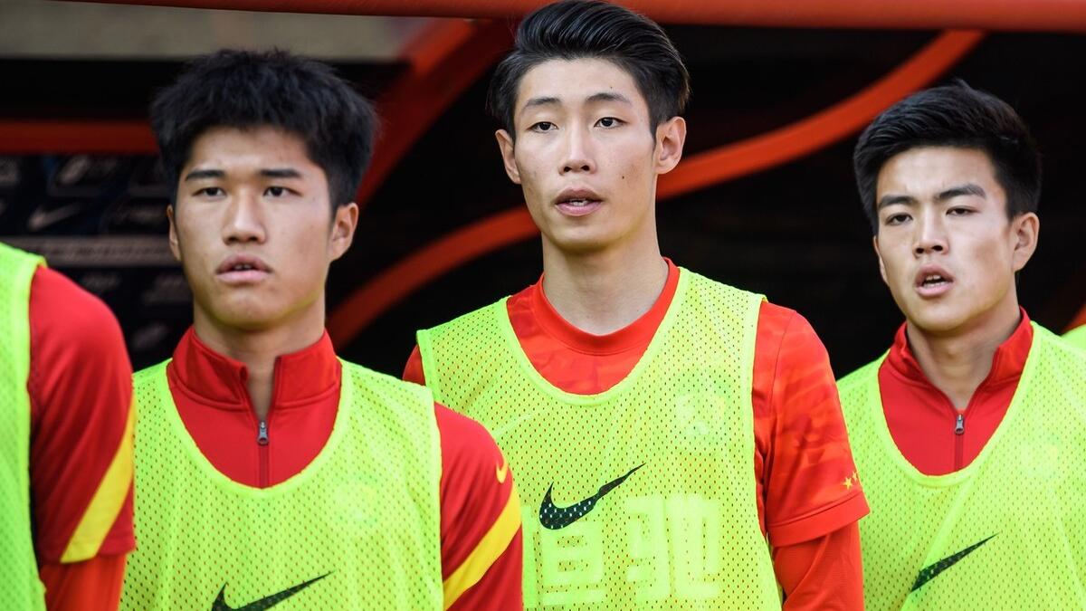 广州队|《足球报》曝出争议猛料，广州队球迷吐槽：真把中国足球当公益足球了