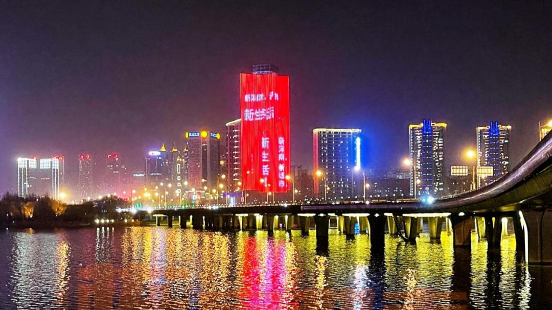 杭州|如何不出沈，来个“假装出游”？泛舟游湖，山水如画