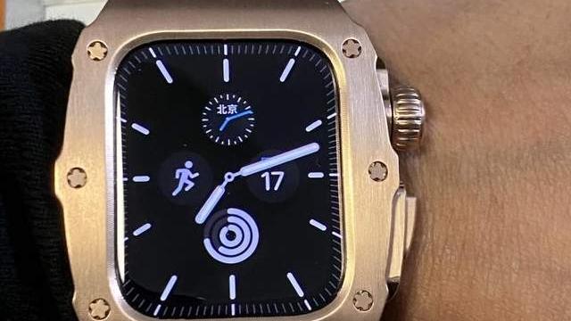 Apple Watch|爱定族带Apple watch S7一飞冲天，智能手表的天花板，你心动了吗？