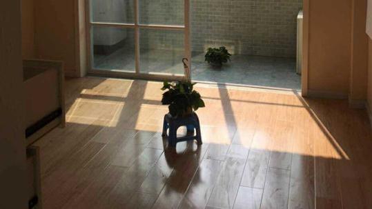 花100万在南京买45平新房，厨房巴掌大，厕所估计你都没见过！