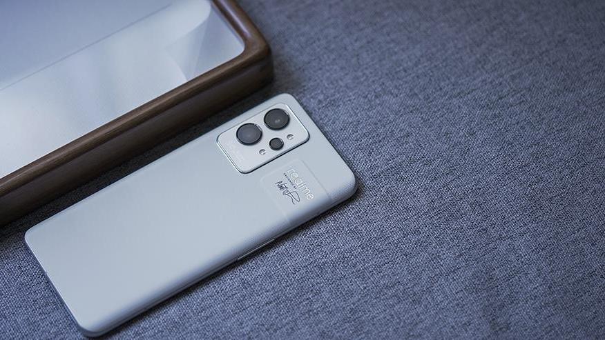 iqoo|买对不买贵，这几款旗舰机跌至“白菜价”，内行人强烈推荐