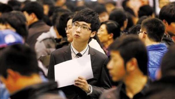 医生|“标准女婿”职业排行榜，公务员遭“嫌弃”，榜首让岳父喜笑颜开