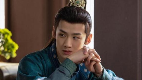 白敬亭|白敬亭的原声非常有辨识度，吐字很清晰，而且很干净