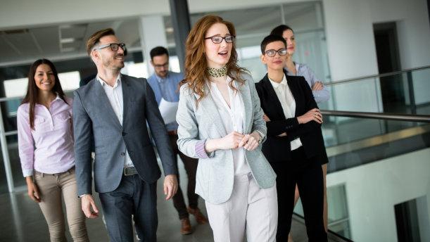 |领导出来表示不满，你该如何回答领导