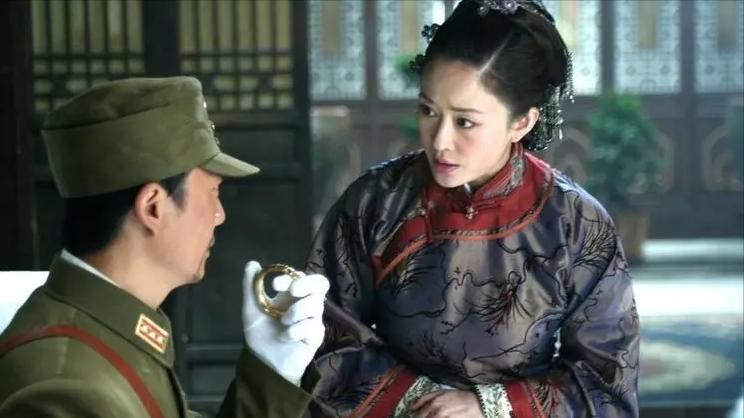 盖丽丽|盖丽丽：当红时，因一段戏被争议无奈退圈，今成张嘉益海清的老板