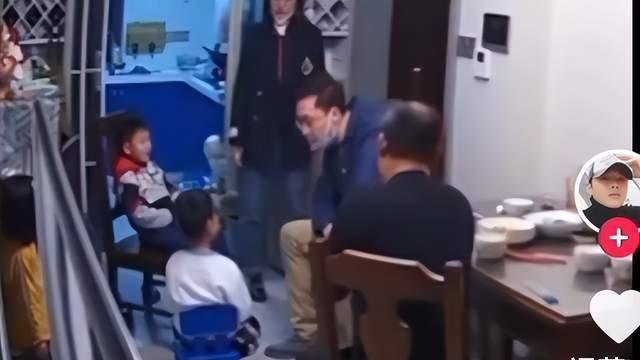 打孩子的鲁某某撒谎：就“摸”了一下！没想到家里有监控！
