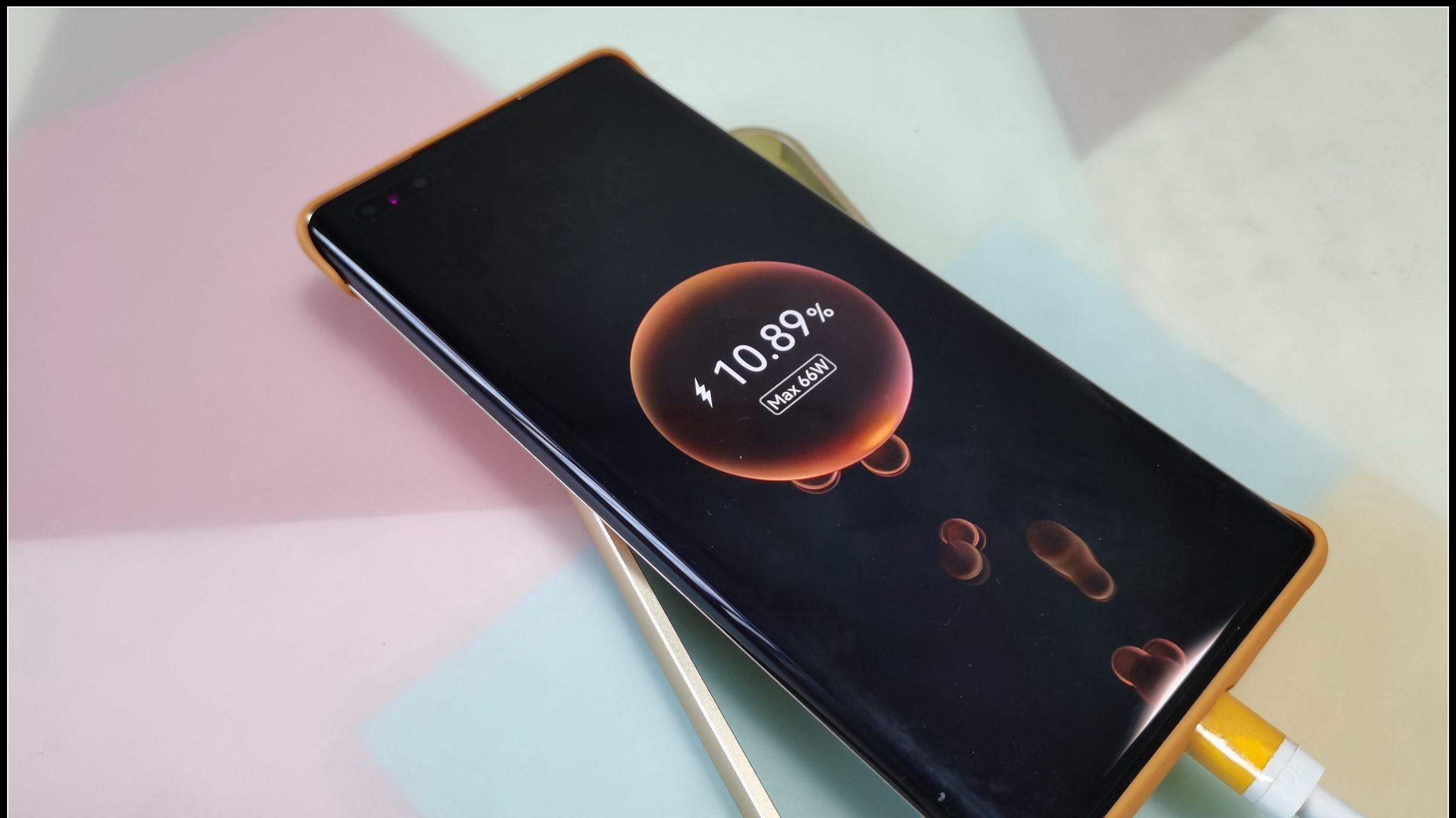 手机电池|手机电量该用完再充，还是剩一半就充？