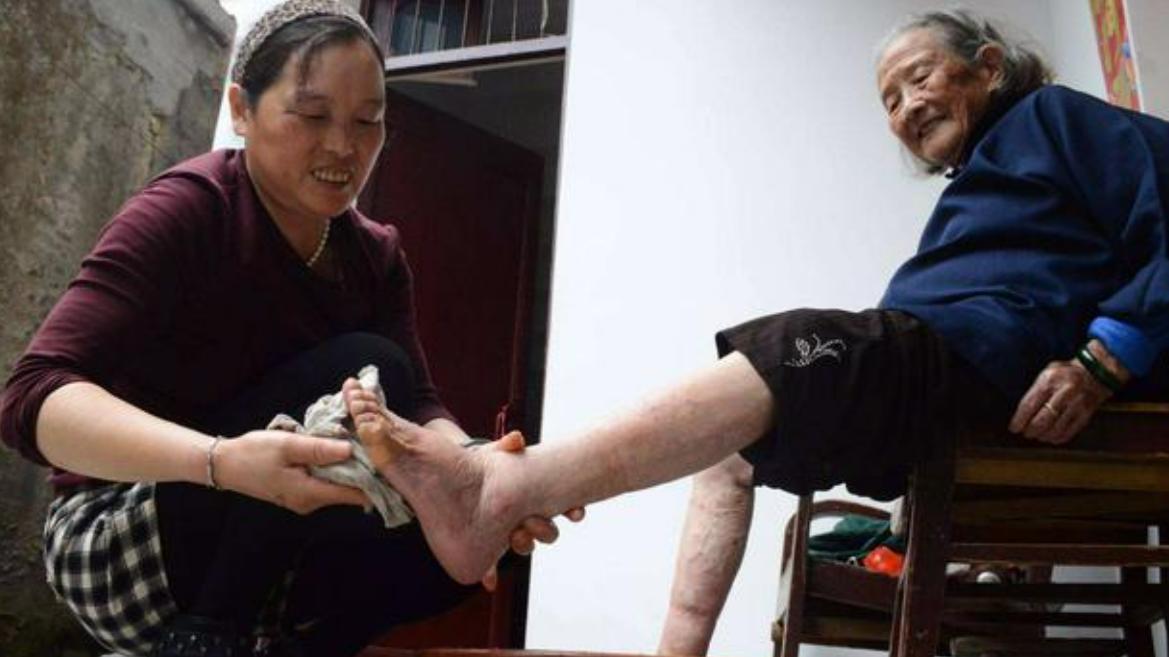 啃老族|“新型啃老族”出现，很多父母被蒙在鼓里，你是吗？