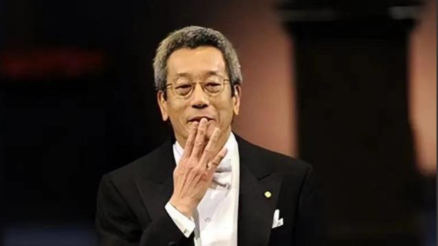 “我是美国科学家，不是中国科学家，我不认为一个人的血统就代表他的身份！”