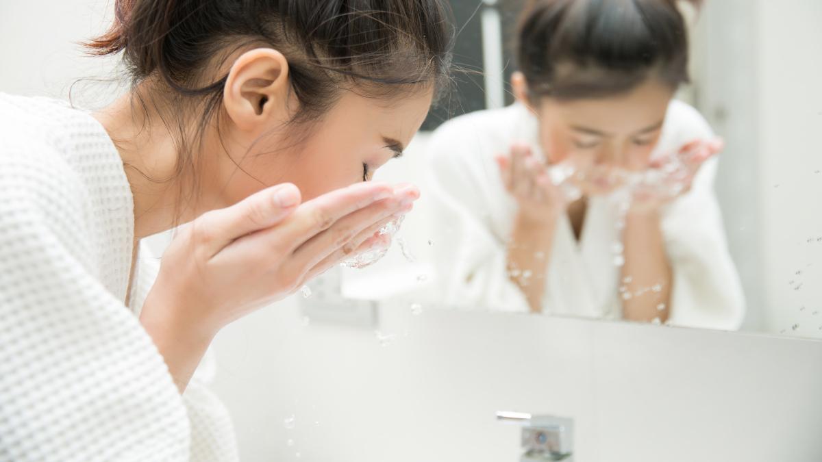 保湿 换季肌肤敏感怎么办？怎么减少肌肤问题出现？