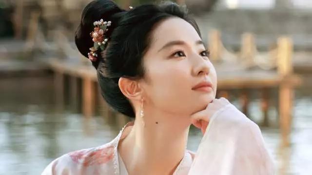 郭品超|为什么现在的古装剧有一股现代味？外婆都嫌弃说“他们太干净了”