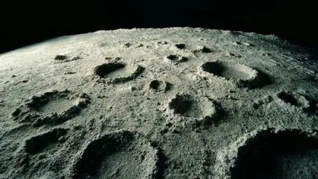 2030年左右，中国计划载人登月，如何实现地球和月球的往返？