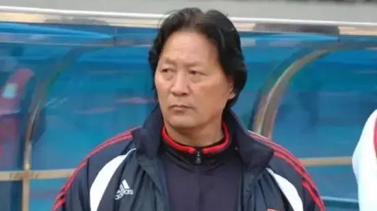 李金羽|因祸得福！朱广沪偏心溺爱害了李铁，李金羽反目却幸免于难