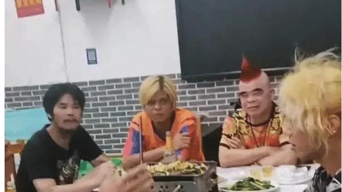 迪丽热巴|南宁罗志祥和众网红，齐聚周某人烤肉串店，准备成立人气组合