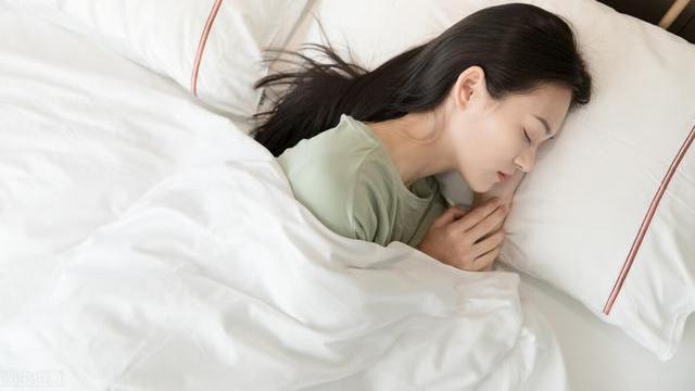 护肤品 拼命的护肤，但皮肤越来越差是怎么回事呢？