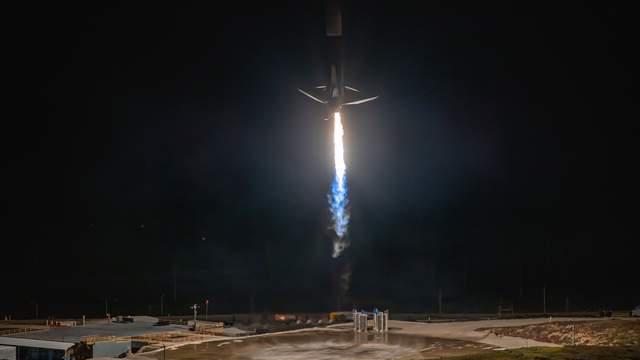 2022年全球火箭发射统计，Spacex入轨数量和载荷重量均垄断全球