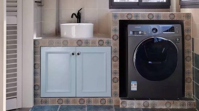 阳台放洗衣机争议大，物业和楼下住户都有话说，该如何解决！