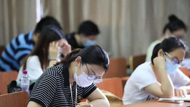 事业单位|事业单位食堂“伙食”怎么样？饭菜照片流出，与想象当中不一样