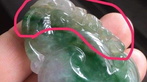 翡翠|翡翠戴着戴着就变黄了？可能是因为变种了！