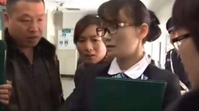 “存折是真的，凭啥不付钱？”