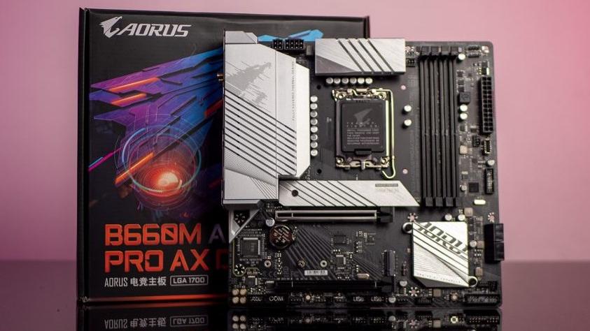 主板|技嘉雪雕B660M主板评测：用料足+支持DDR4，低成本尝鲜12代酷睿！