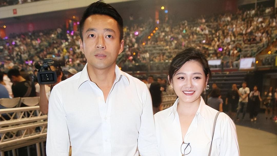 单立文|曝大S后悔嫁给具俊晔，欲直播带货赚钱养娃，一小时报价500W