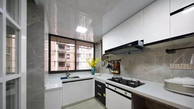 简美风格的大户型，装修设计超实用，全屋打造定制柜，实用美观