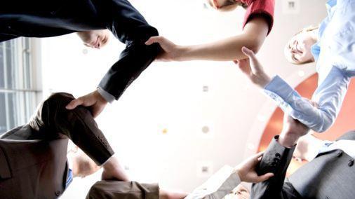 |如果给领导办事，怎么能表现出自己懂得？