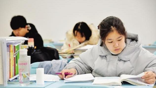 考研|“不用笔试”，下半年“事业编”迎来扩招，研究生：幸福说来就来