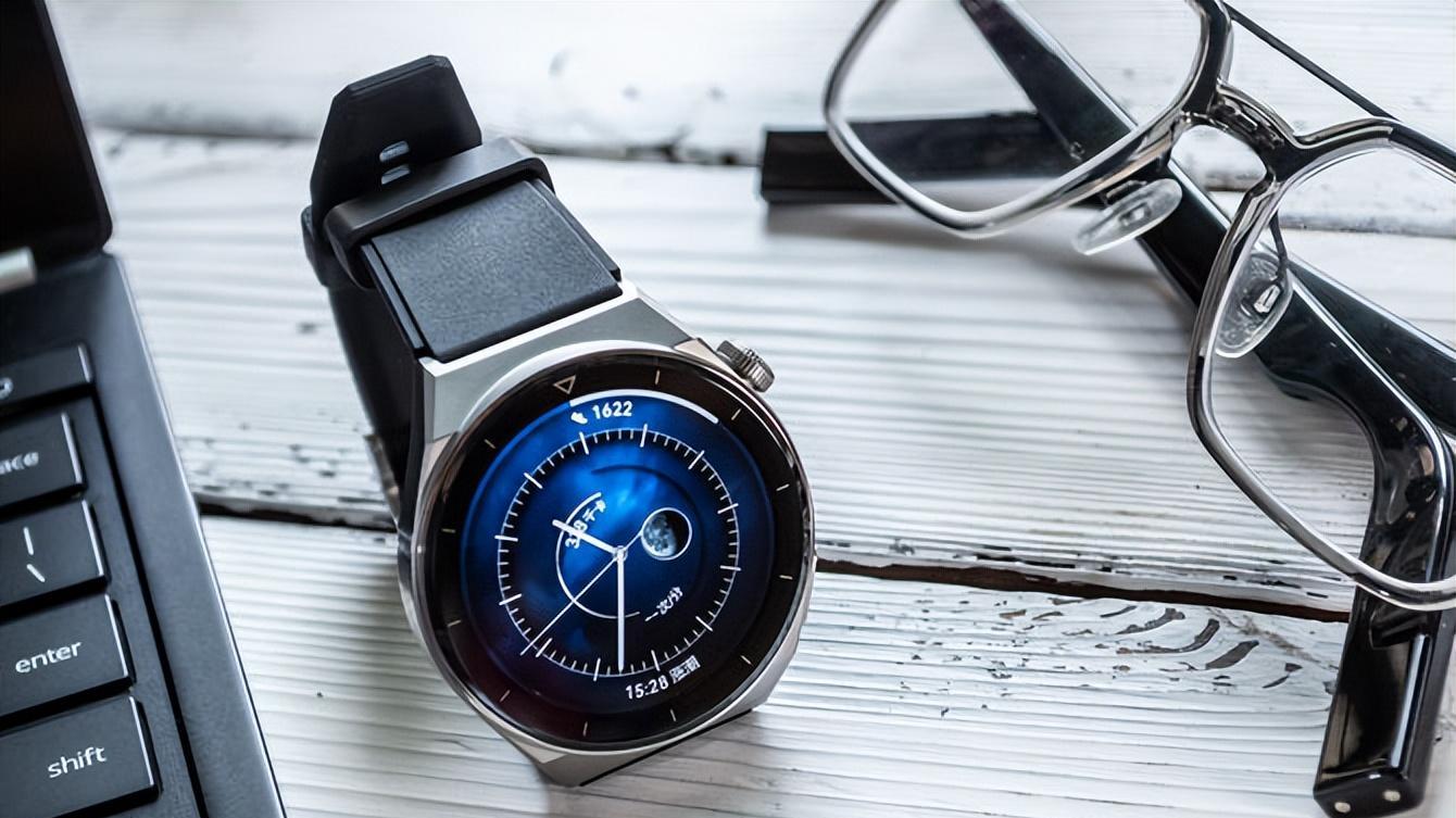 Apple Watch|苹果“卷”快充？Apple Watch四十五分钟恢复80%，前提是：加钱买线