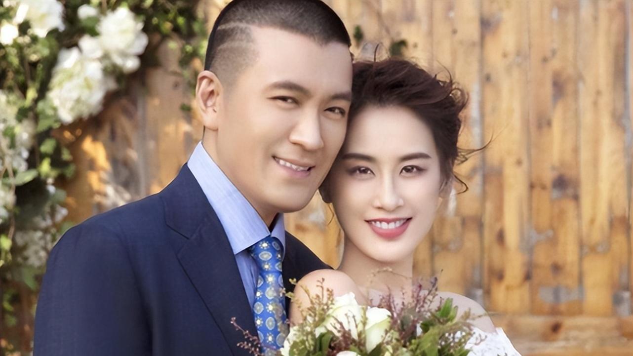 杨子|再添实锤证据！杨子家人和男方前妻相约吃饭，黄圣依却没在